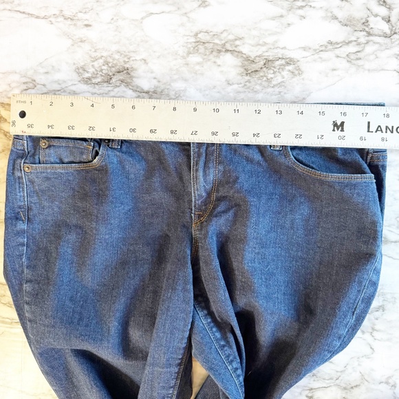 Ann Taylor LOFT Dark Wash Mid-Rise Curvy Bootcut Jeans - Picture 7 of 9